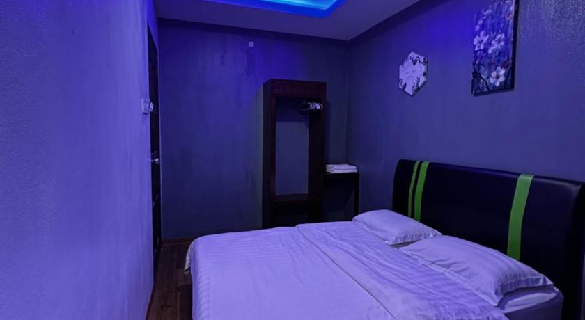 Image of Queen Room 7