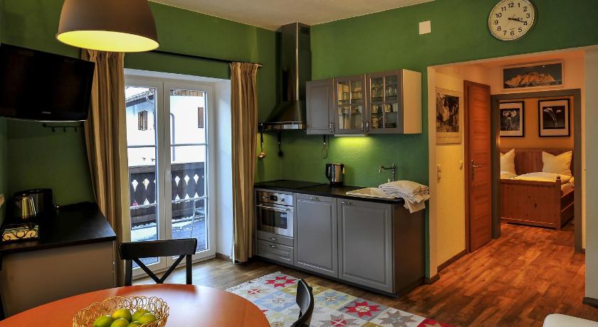 Haus Montana — Hotel in Lermoos