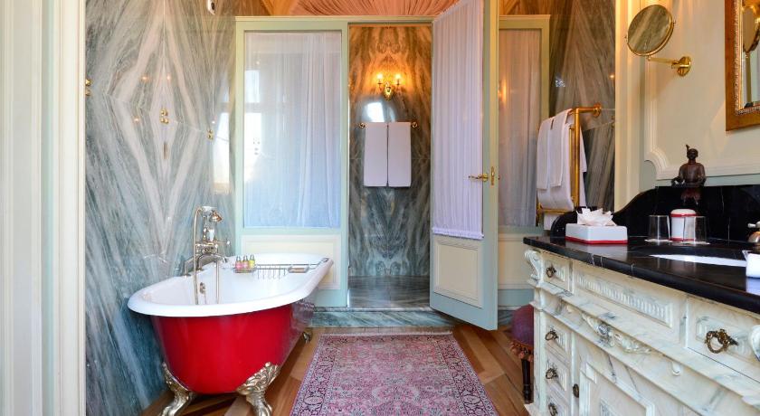 Image of Prince's Suite 8