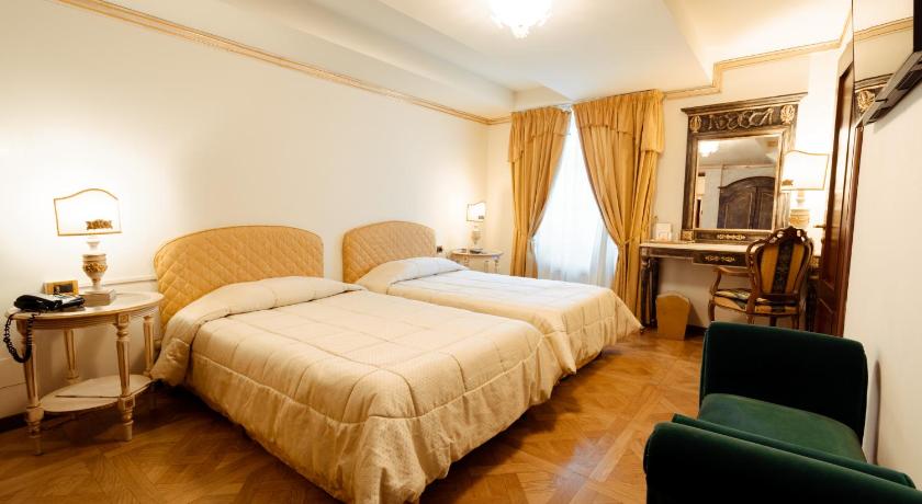 Bilde av Dobbeltrom/Tomannsrom (Double or Twin Room) 11