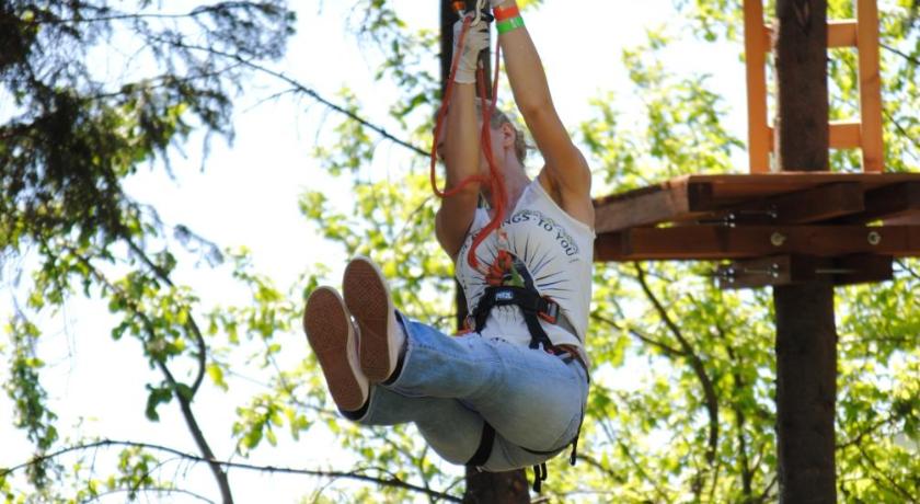 Activ Parc — Hotel in Piatra Neamt