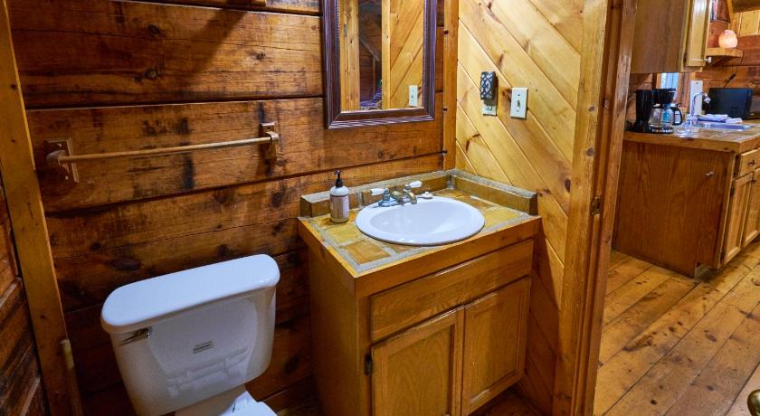 Image of Gatlinburg Area Hottub Cabin - Passion Flower 15