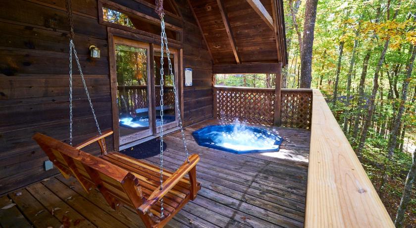 Image of Gatlinburg Area Hottub Cabin - Passion Flower 1