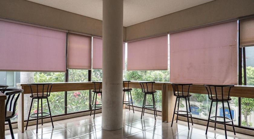 3J Living - image 2