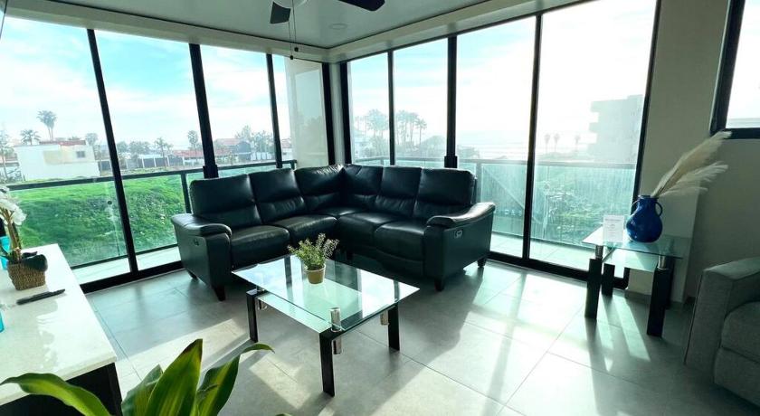 Luxury 2BR Condo Rosarito (E)