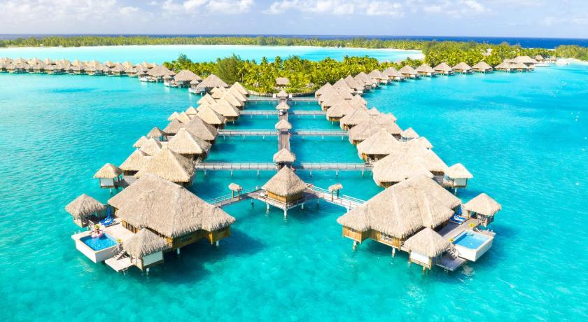 Image of Overwater Royal with pool, 2 Bedroom Villa, Bedroom 1: 1 King, Bedroom 2: 1 King, Lagoon access 13