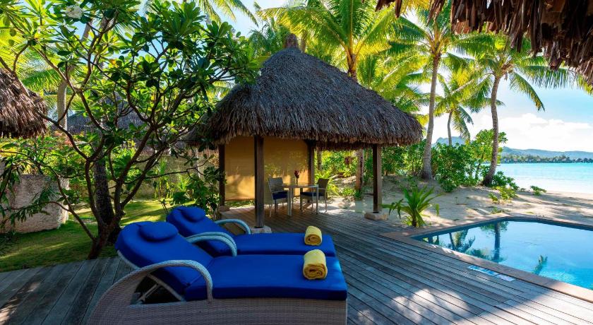 Image of Beachside Villa with Pool, Lagoon view 3