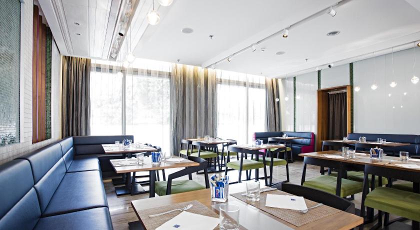 ローマ Novotel Roma EUR Hotel 4つ星 ホテル 施設