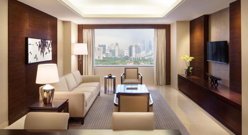 Fairmont Jakarta Hotel