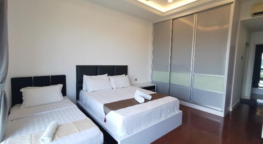 The Loft Residence at Imago KK Times Square photo