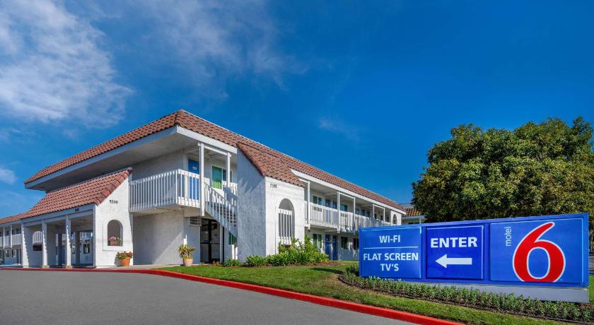 Motel 6-Carpinteria, CA - Santa Barbara - South