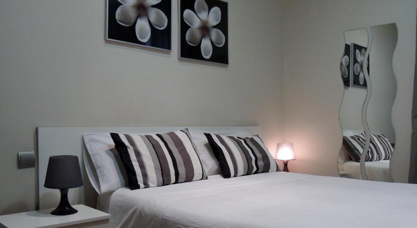 Hostal Cervantes photo