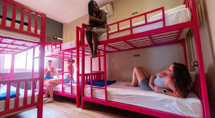 Slumber Party Beach Koh Tao photo