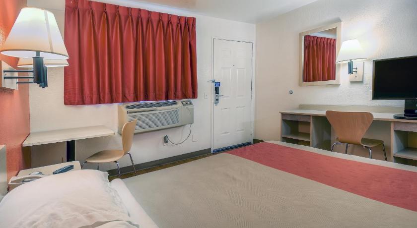 Motel 6-Chino, CA - Los Angeles Area