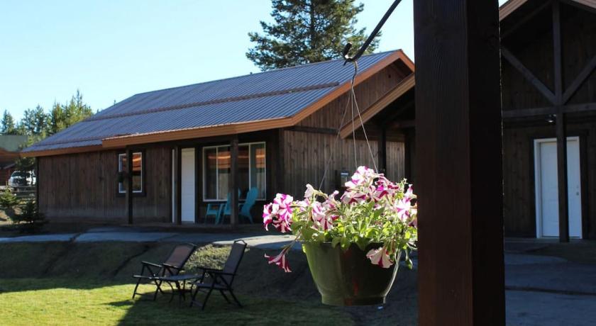 Family Cabin Unit 10