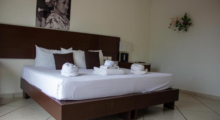 Hotel Eleven by BFH – Playa del Carmen, TX