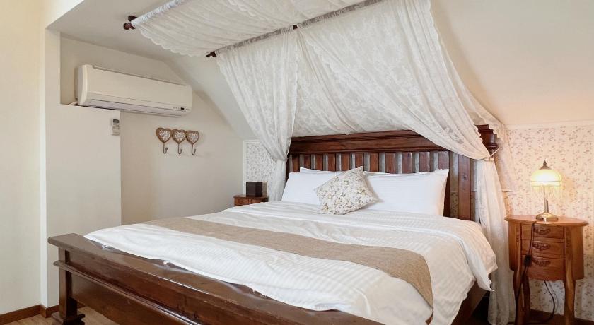 Image of Deluxe Double Room with Castle View 0