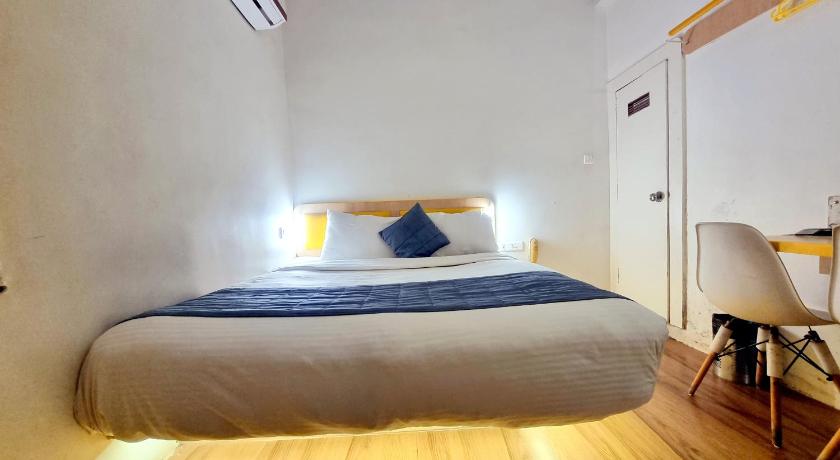 Deluxe Window