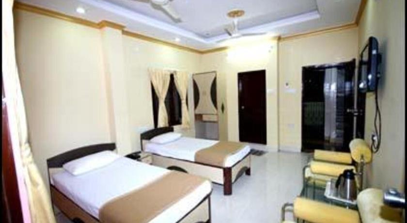 Hotel Eashwar Residency By WB Inn photo
