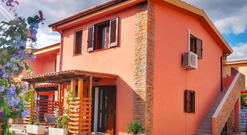 TiLi Apartments via Oristano San Teodoro — Hotel in San Teodoro