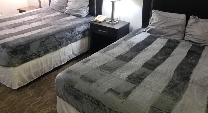 스틸워터 (OK) Hotel 2 Queen Beds Room 124 Booking 4성급 숙소 외관