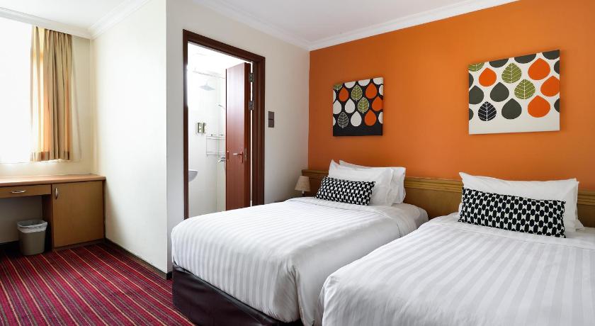 Image of Three-Bedroom Apartment 7