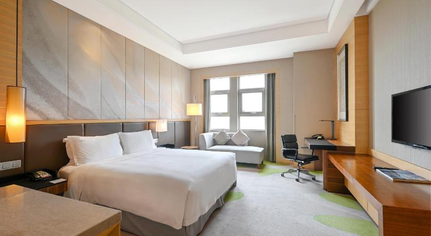 Holiday Inn Qingdao Expo photo