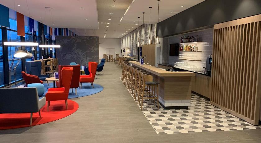 Holiday Inn Express Aarburg - Oftringen photo