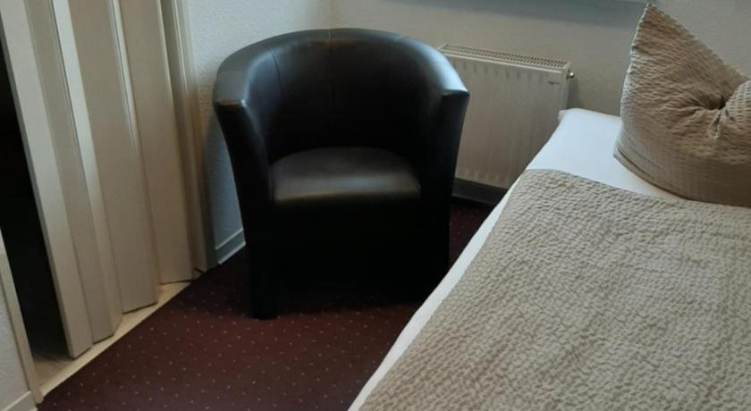 Gasthof & Pension Zum Saalestrand photo