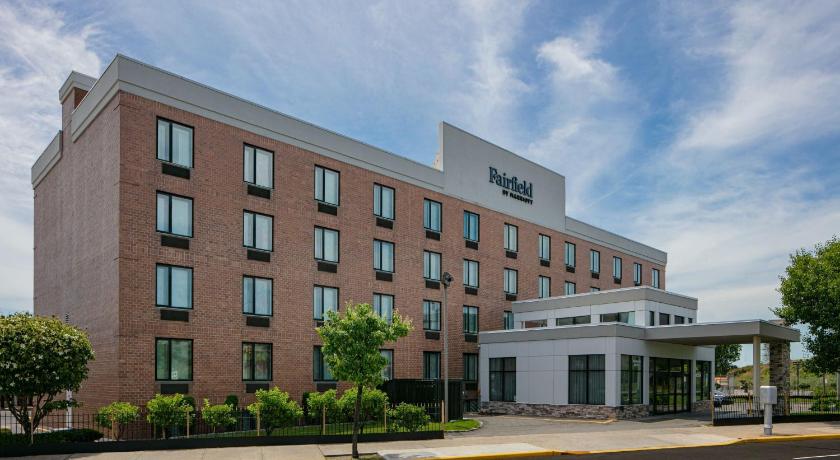 Fairfield Inn New York JFK Airport photo