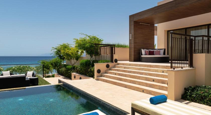 Penthouse Villa, 1 King, Sea View, Beach Front Access, Private Pool, Terrace 이미지 4
