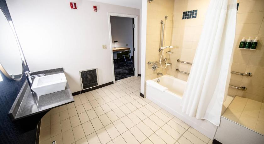 Fairfield Inn & Suites by Marriott Washington Casino Area photo