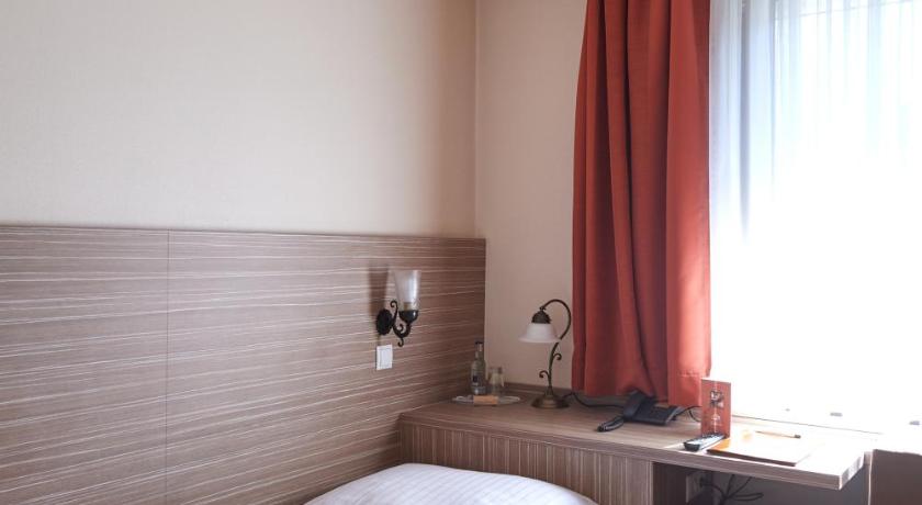 Hotel Eisbach photo