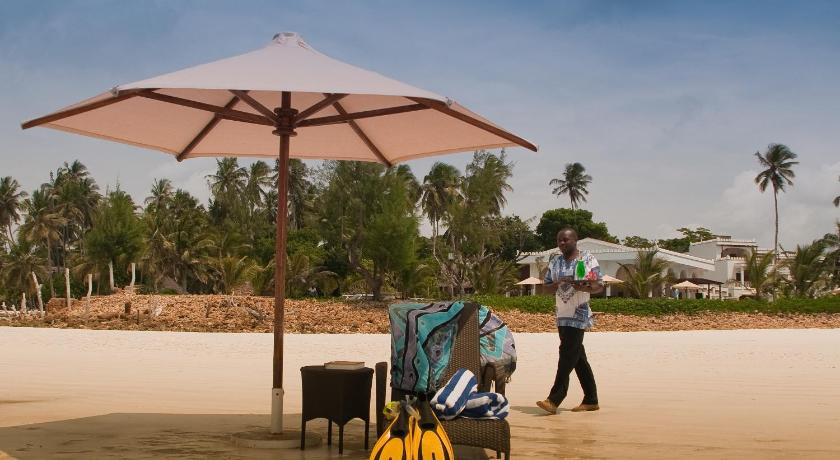 Lantana Galu Beach photo