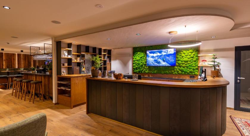 Klawunn Hotel & Apartement photo