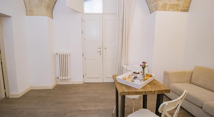 Image of Deluxe Suite 4