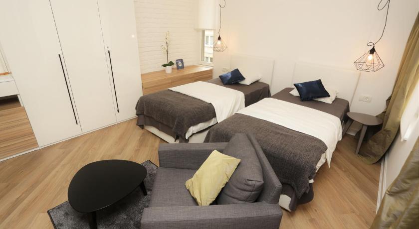 Moment Boutique Apartments photo