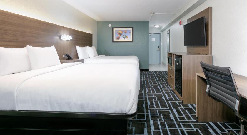 Image of 2 Queen Beds, Non-Smoking 1