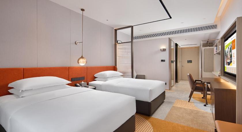 Home2 Suites by Hilton Shenzhen Dalang - image 29