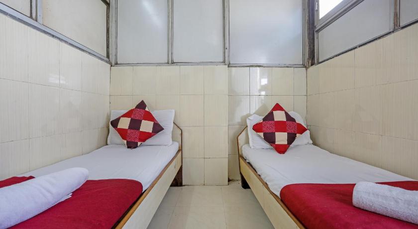 Terminus Hotel Bandra photo
