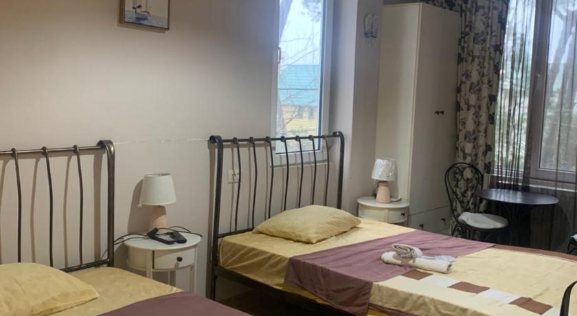 Szoba 2 külön ággyal és kilátással a hegyre (Twin Room with Mountain View) fotója 1
