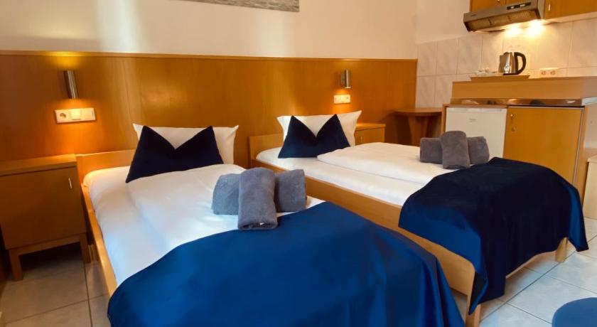 Hotel La Ferte — Hotel in Stuttgart