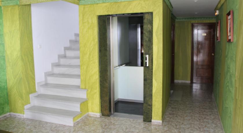 ロンダ Hotel Dona Carmen 1つ星 ホテル 客室