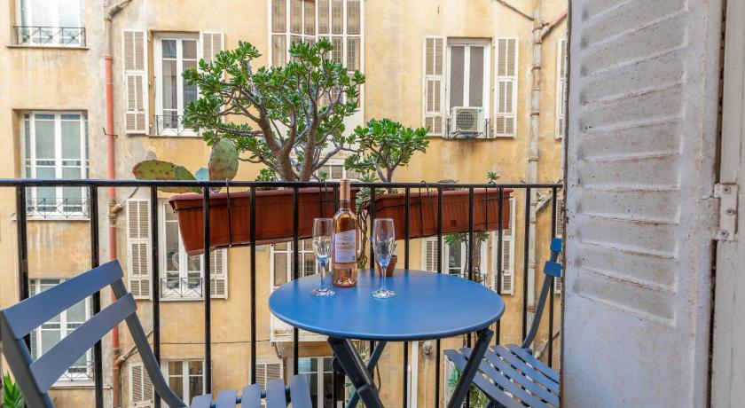 Nice Central Art Deco Flat 45 m² photo