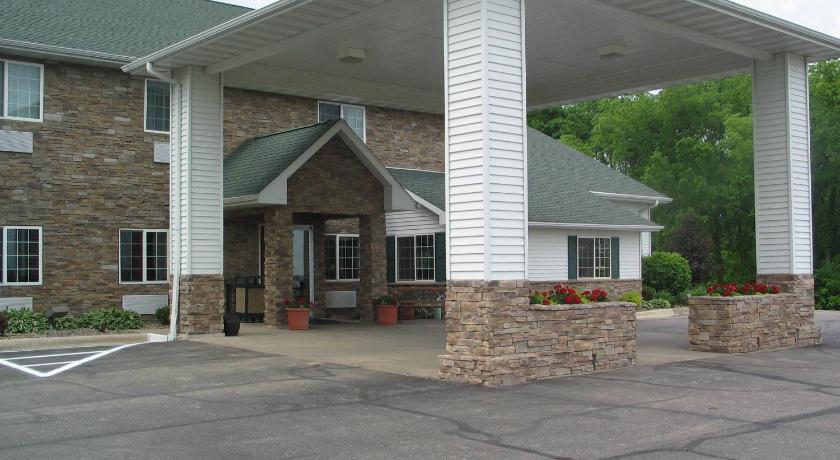Savanna Inn & Suites photo