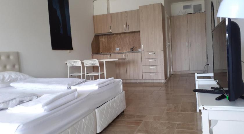 Apolonia Resort Apartments photo