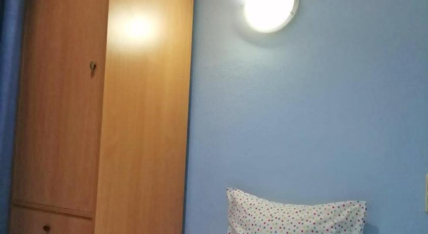 Image of Single Room 1