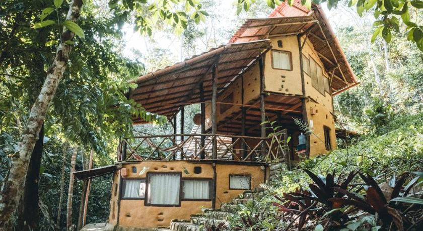 Chirapa Manta Amazon Lodge — Hotel in Tarapoto