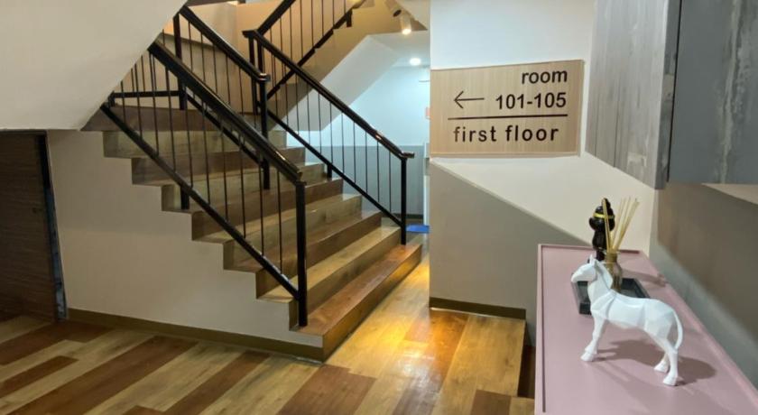V HOTEL – Johor Bahru, CO