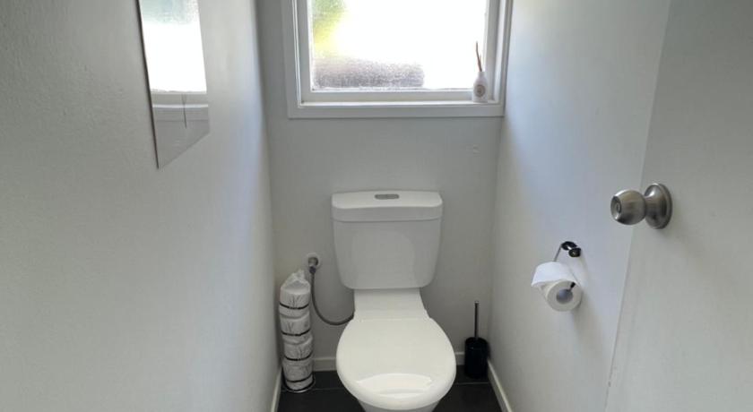 Spacious 3 BR near skyline-5 min walk photo
